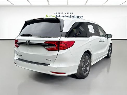 Used 2023 Honda Odyssey Elite image 6