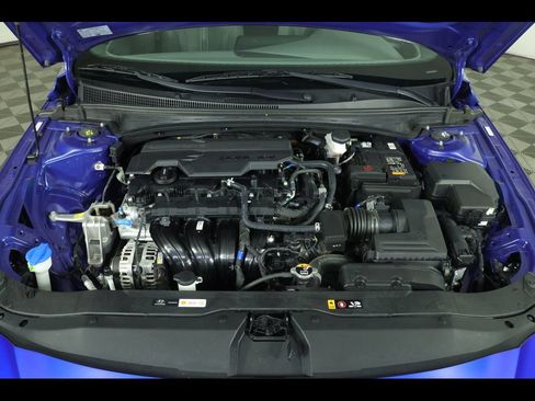 Used 2025 Hyundai Elantra SEL w/ Cargo Package FWD image 19