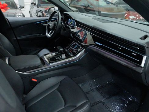 Used 2019 Audi Q8 Prestige w/ Towing Package image 30
