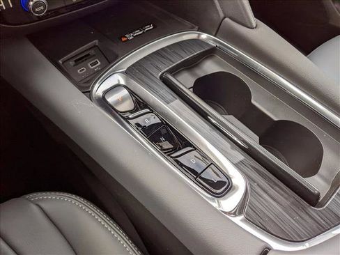 New 2024 Buick Enclave Essence w/ Experience Buick Package image 12