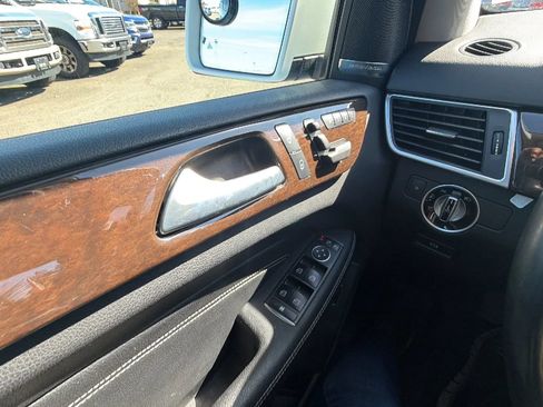Used 2015 Mercedes-Benz ML 350 4MATIC image 20