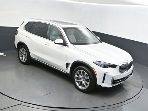Used 2026 BMW X5 sDrive40i w/ Parking Assistance Package RWD image 34