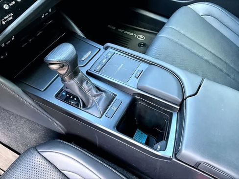 Used 2022 Lexus ES 350 F Sport w/ Accessory Package 2 FWD image 17
