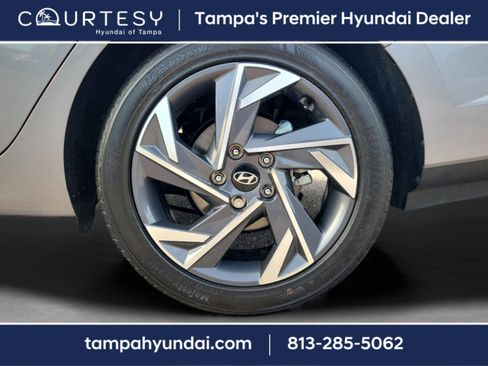 Certified 2025 Hyundai Elantra Sport w/ Cargo Package image 5