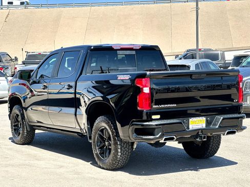 Used 2021 Chevrolet Silverado 1500 LT Trail Boss w/ Convenience Package II image 5