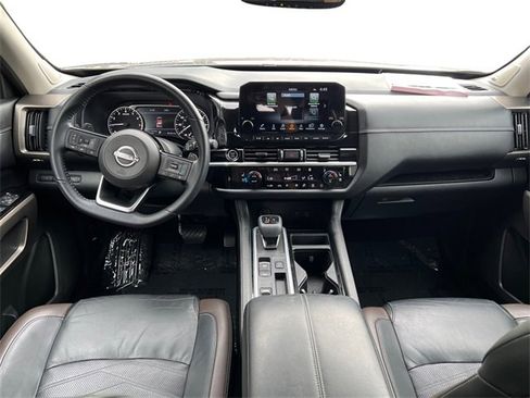 Used 2022 Nissan Pathfinder Platinum w/ Cargo Package image 14