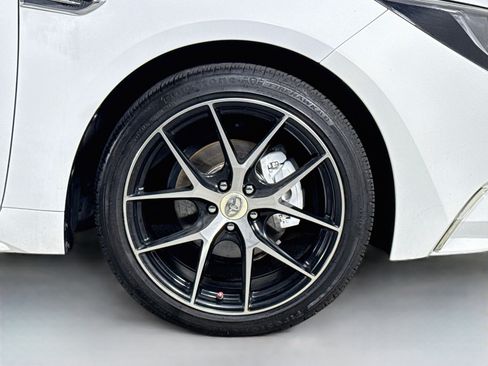 Used 2022 Toyota Corolla LE FWD image 32