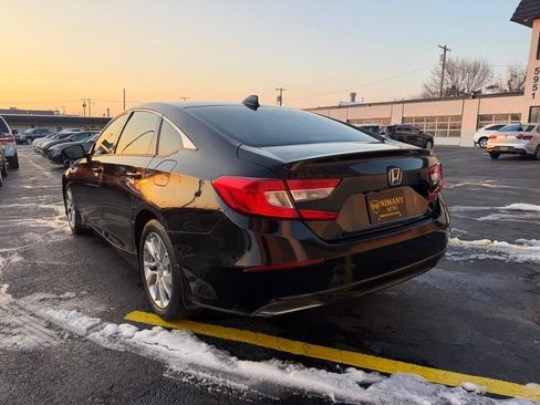 Used 2018 Honda Accord LX image 4