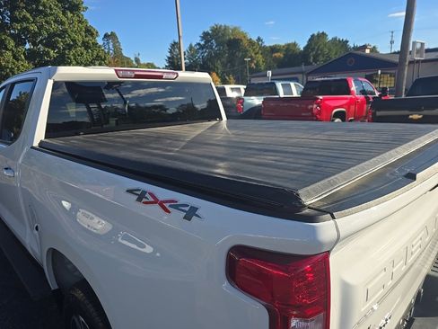 Used 2025 Chevrolet Silverado 1500 LT image 26