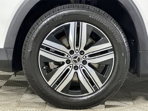 Certified 2023 Mercedes-Benz EQB 300 4MATIC image 32