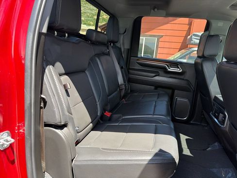 Used 2024 GMC Sierra 3500 Denali w/ Denali Reserve Package AWD/4WD image 18