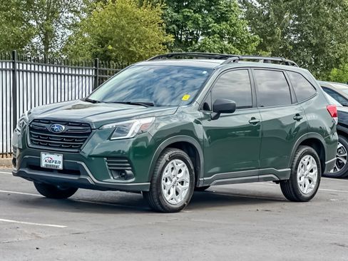 Used 2022 Subaru Forester AWD/4WD image 8
