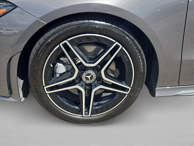 Used 2023 Mercedes-Benz CLA 250 4MATIC image 15