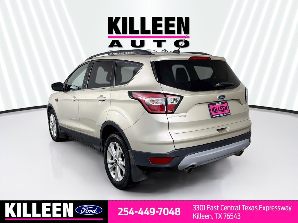 Used 2017 Ford Escape SE w/ Equipment Group 201A FWD image 7