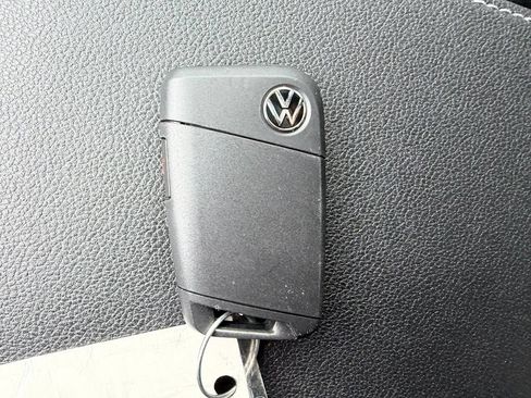 New 2026 Volkswagen Taos SE AWD/4WD image 31