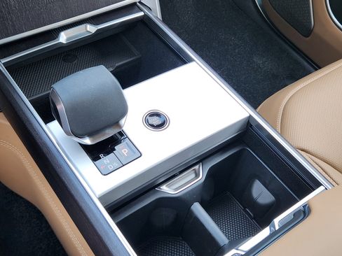 New 2026 Land Rover Range Rover Autobiography image 19