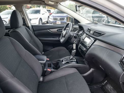 Used 2019 Nissan Rogue Sport S w/ Appearance Package FWD image 15
