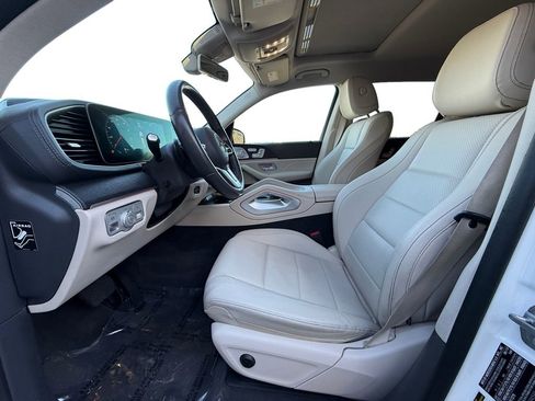 Used 2020 Mercedes-Benz GLS 450 4MATIC image 9