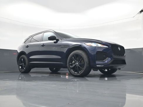 Used 2026 Jaguar F-PACE R-Dynamic S image 23