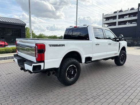Used 2026 Ford F250 Platinum w/ Platinum Plus Package image 9