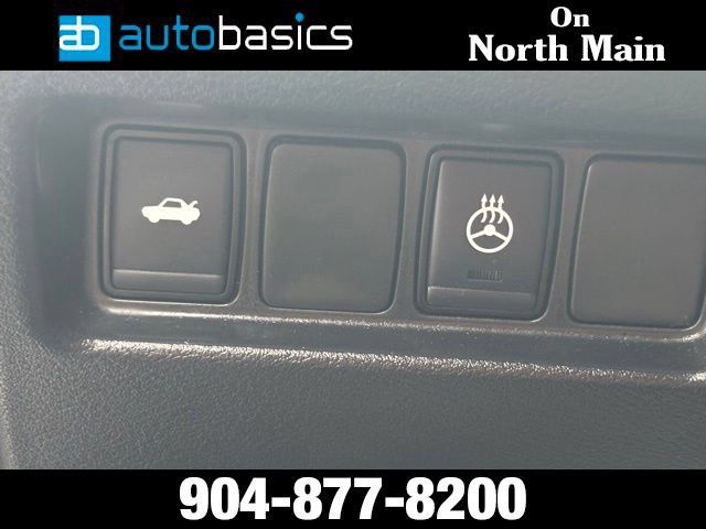 Used 2020 Nissan Maxima 3.5 SL w/ Floor Mat Group FWD image 25