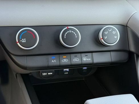 New 2026 Hyundai Elantra SE FWD image 12