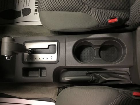 Used 2015 Nissan Frontier SV AWD/4WD image 52