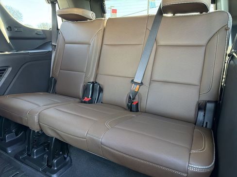 Used 2024 Chevrolet Tahoe High Country w/ Premium Package image 20