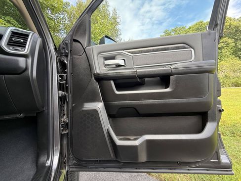 Used 2019 RAM 2500 Big Horn AWD/4WD image 23
