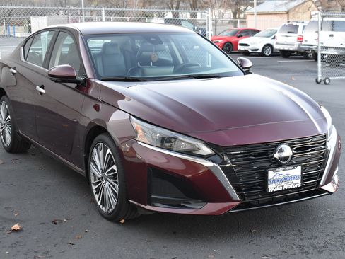 Used 2024 Nissan Altima 2.5 SL image 4