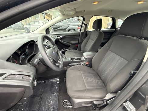 Used 2015 Ford Focus SE FWD image 16