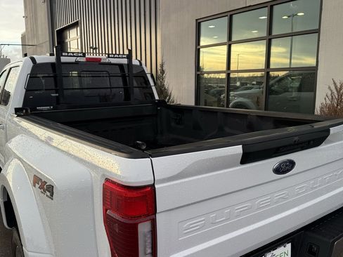 Used 2022 Ford F450 Lariat w/ FX4 Off-Road Package image 8