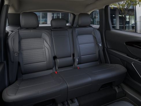 New 2026 Lincoln Nautilus Reserve AWD/4WD image 11