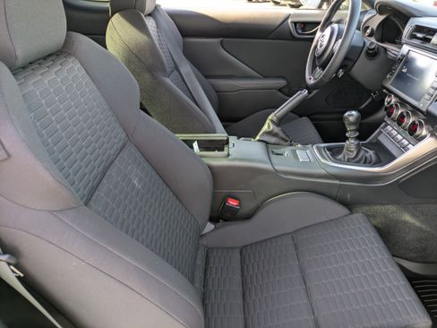 Used 2024 Toyota GR86 image 10