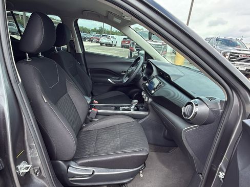 Used 2023 Nissan Kicks SV FWD image 26