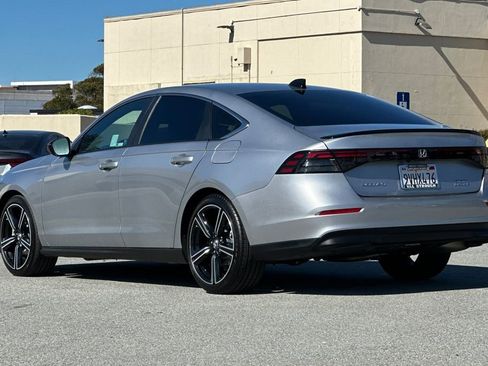 Used 2025 Honda Accord Sport image 5