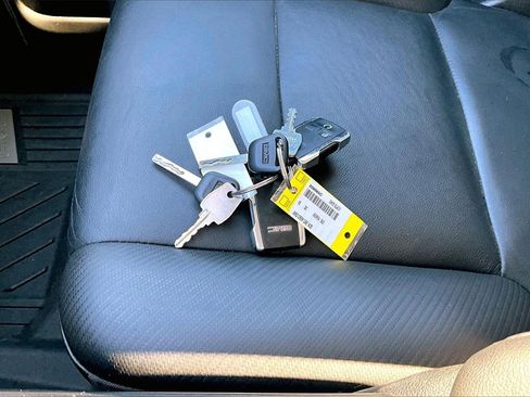 Used 2015 GMC Sierra 1500 SLT image 28