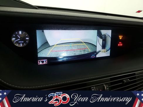 Used 2020 Lexus LS 500 w/ Interior Upgrade Package RWD image 29