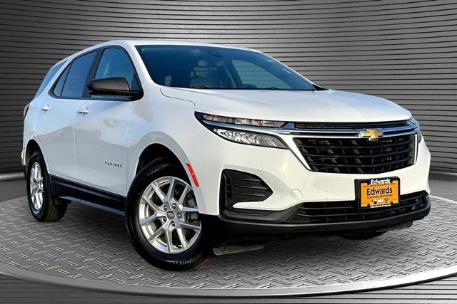 Used 2024 Chevrolet Equinox LS w/ LS Convenience Package FWD image 3