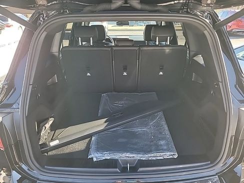 Used 2025 Mercedes-Benz GLB 250 image 10