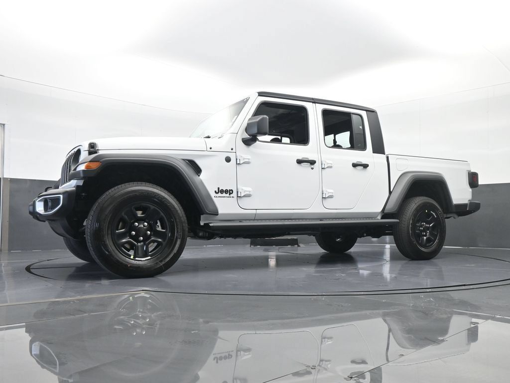 Used 2025 Jeep Gladiator Sport AWD/4WD image 52