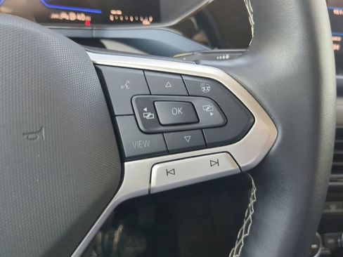 Used 2024 Volkswagen Taos SE image 24