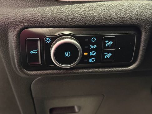 Used 2023 Ford Explorer XLT w/ Equipment Group 202A AWD/4WD image 26