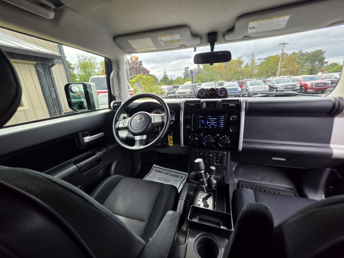 Used 2008 Toyota FJ Cruiser 4WD image 12