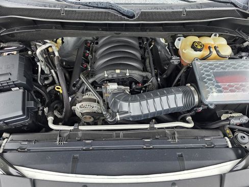 Used 2021 Chevrolet Tahoe RST w/ Luxury Package image 34