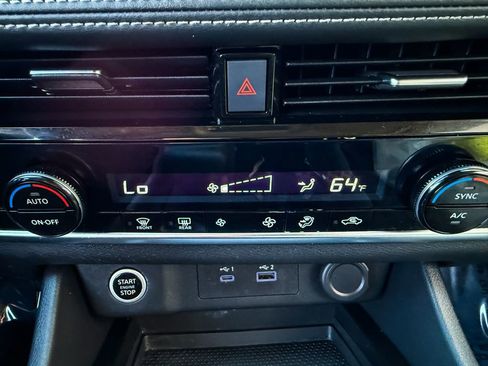 Certified 2021 Nissan Rogue SV AWD/4WD image 22