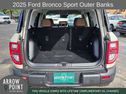 Used 2025 Ford Bronco Sport Outer Banks AWD/4WD image 17