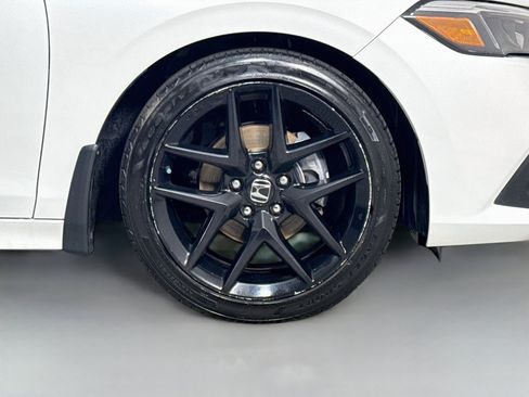 Used 2023 Honda Civic Sport image 32