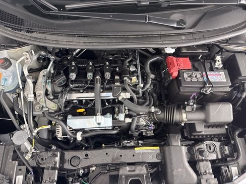 New 2025 Nissan Versa SR w/ Trunk Package image 23