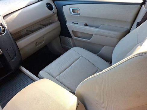 Used 2015 Honda Pilot LX image 11